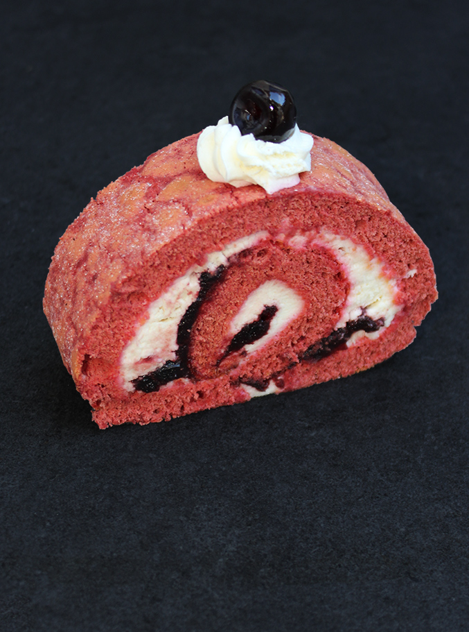 Amarena Kirsch Roulade